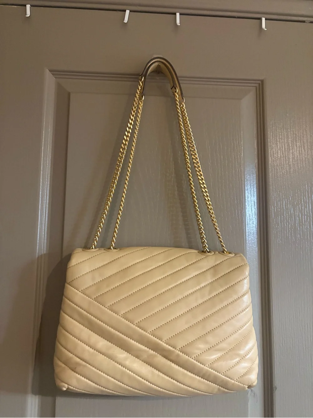 Tory Burch Beige Quilted Leather Shoulder Bag with Gold Chain